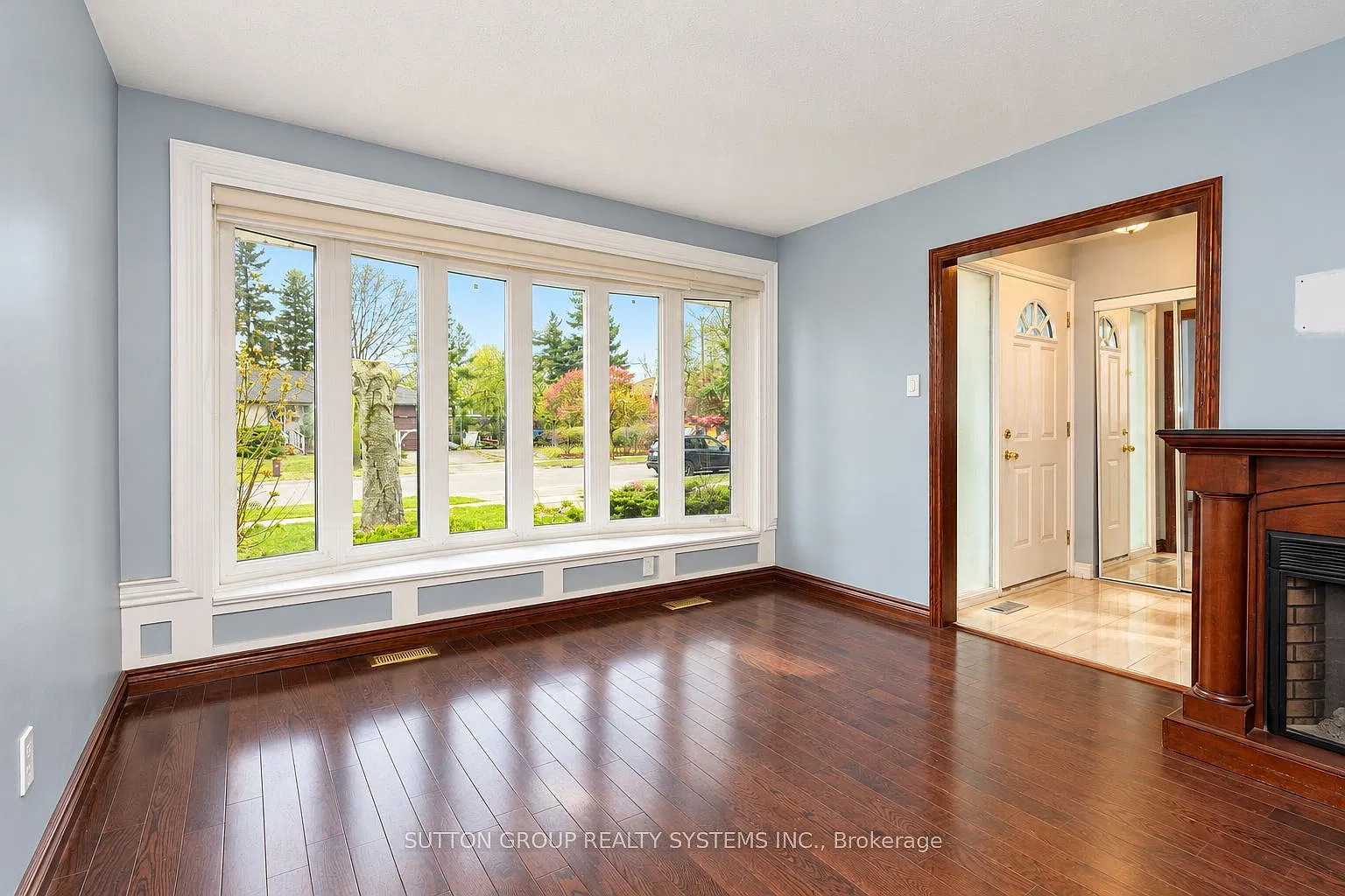 4 bed, $3,500 — Photo 4