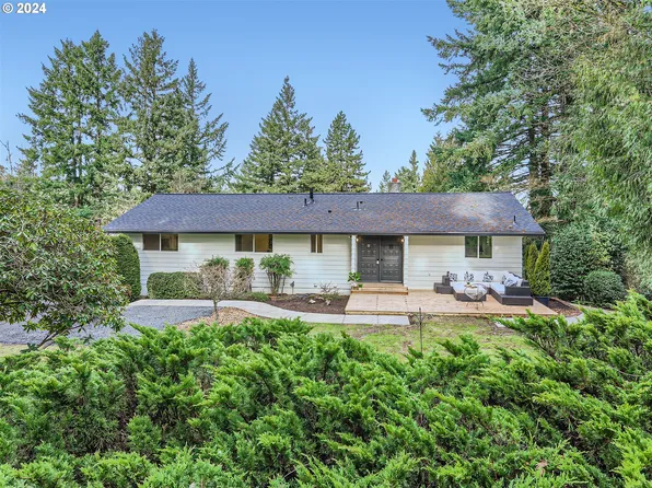 2082 Sylvan Way, West Linn, OR 97068