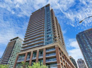 100 Western Battery Rd W #418, Toronto, ON M6K3S2