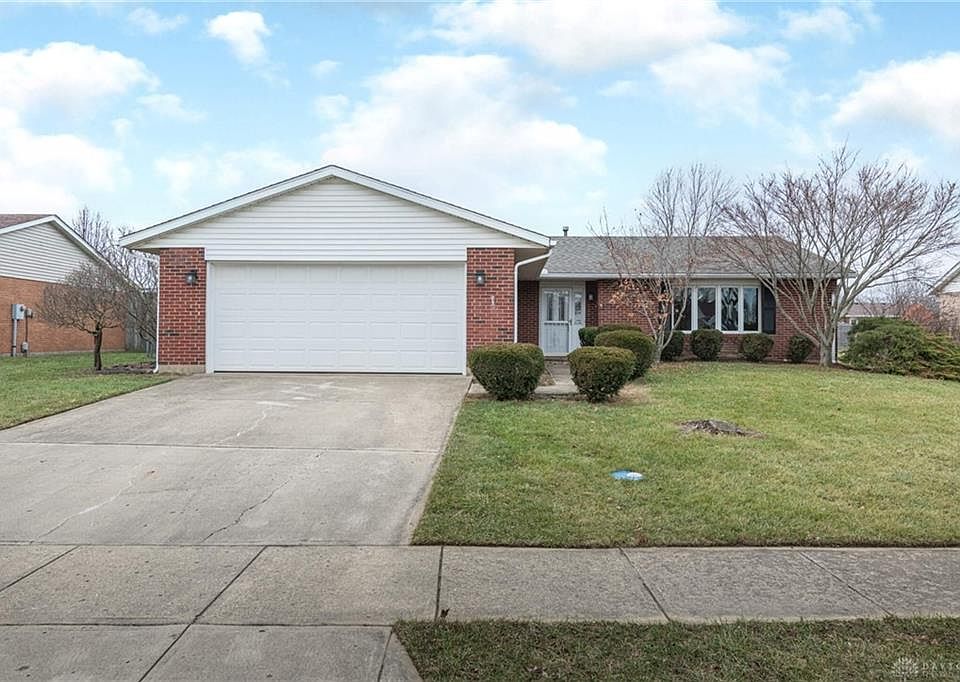 1st image of 754 Greyhound Dr