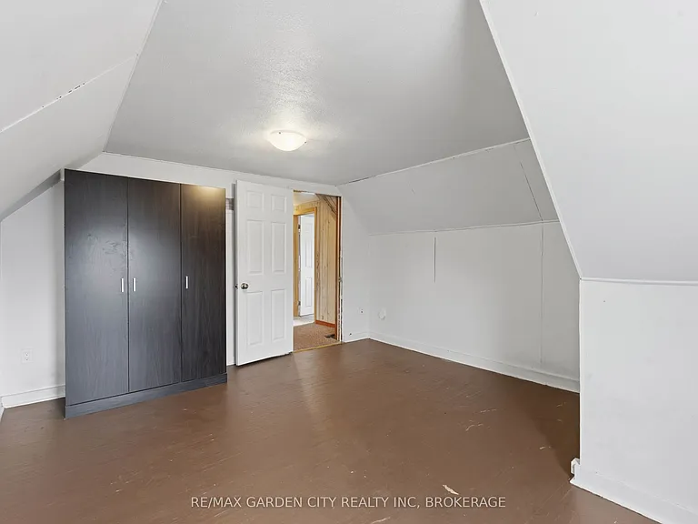 25 Pelham Rd #UPPER — Photo 23