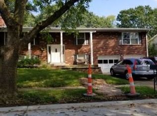 553 Braebridge Rd, Manchester, MO 63021