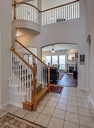 3rd image of 3200 Stonewick Dr