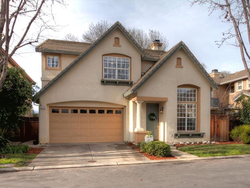 1st image of 329 Cherry Blossom Ln