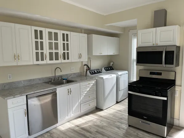 30 Orchard St #32, Amesbury, MA 01913