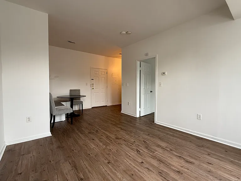 2661 Main St #3 — Photo 11