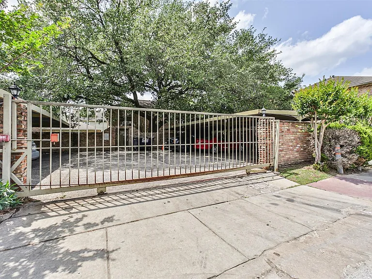 6401 Skyline Dr #38 — Photo 14