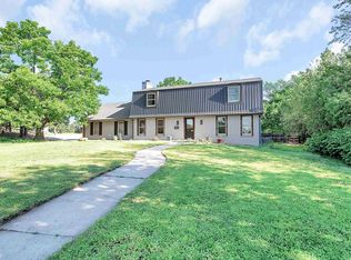 2111 Melrose Ln, Salina, KS 67401