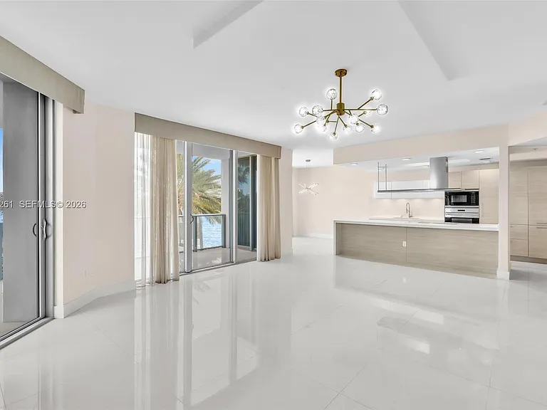 17301 Biscayne Blvd #210 — Photo 2