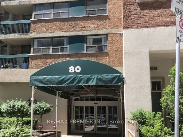 80 Saint Patrick St #718, Toronto, ON M5T 2X6
