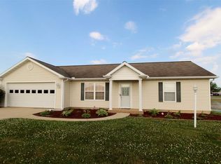 2 Cobblestone Blvd, Gas City, IN 46933