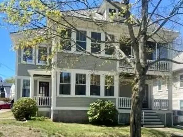 5 Alice Ave, Woonsocket, RI 02895