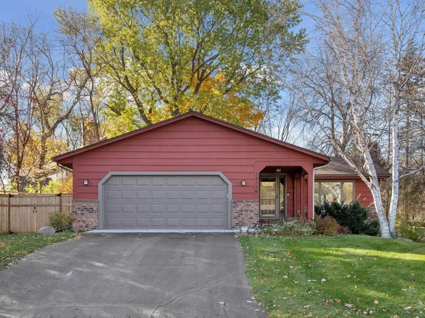 19139 Maple Leaf Dr, Eden Prairie, MN 55346