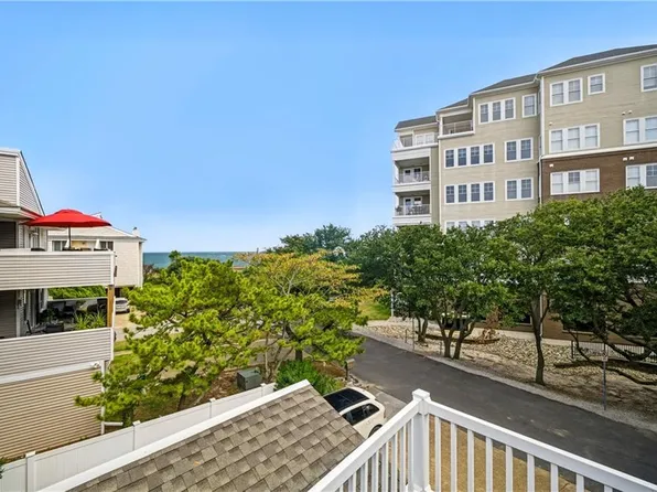2305 Dinwiddie Rd, Virginia Beach, VA 23455