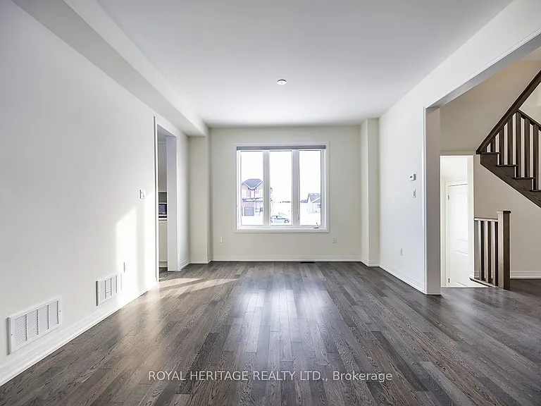 289 Flavelle Way — Photo 7