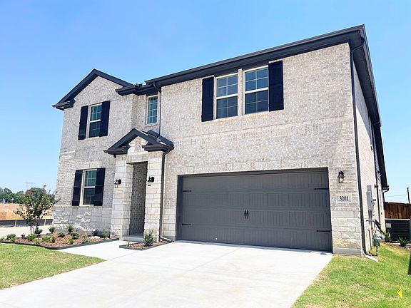 2nd image of 3201 Riverlawn Dr