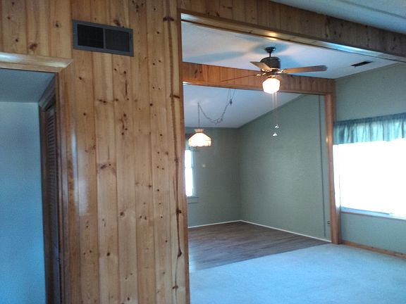 3rd image of 18 Clubhouse Dr