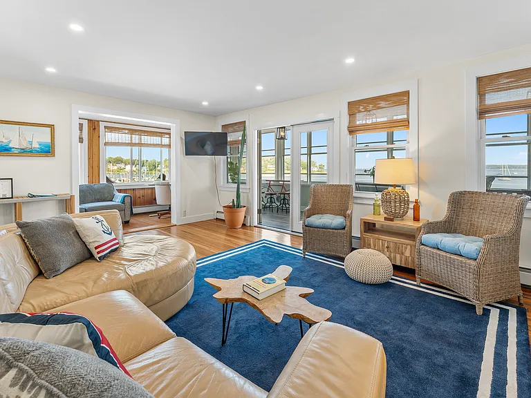 99 Midgley Ave #2 — Photo 35