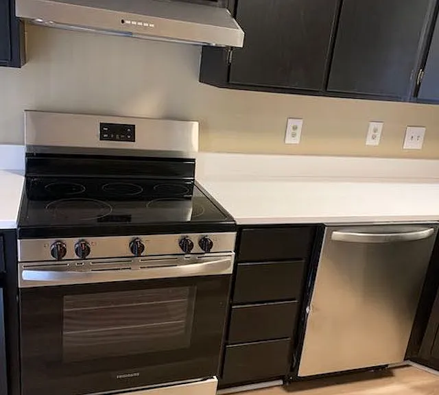 3105 Fairington Dr — Photo 18