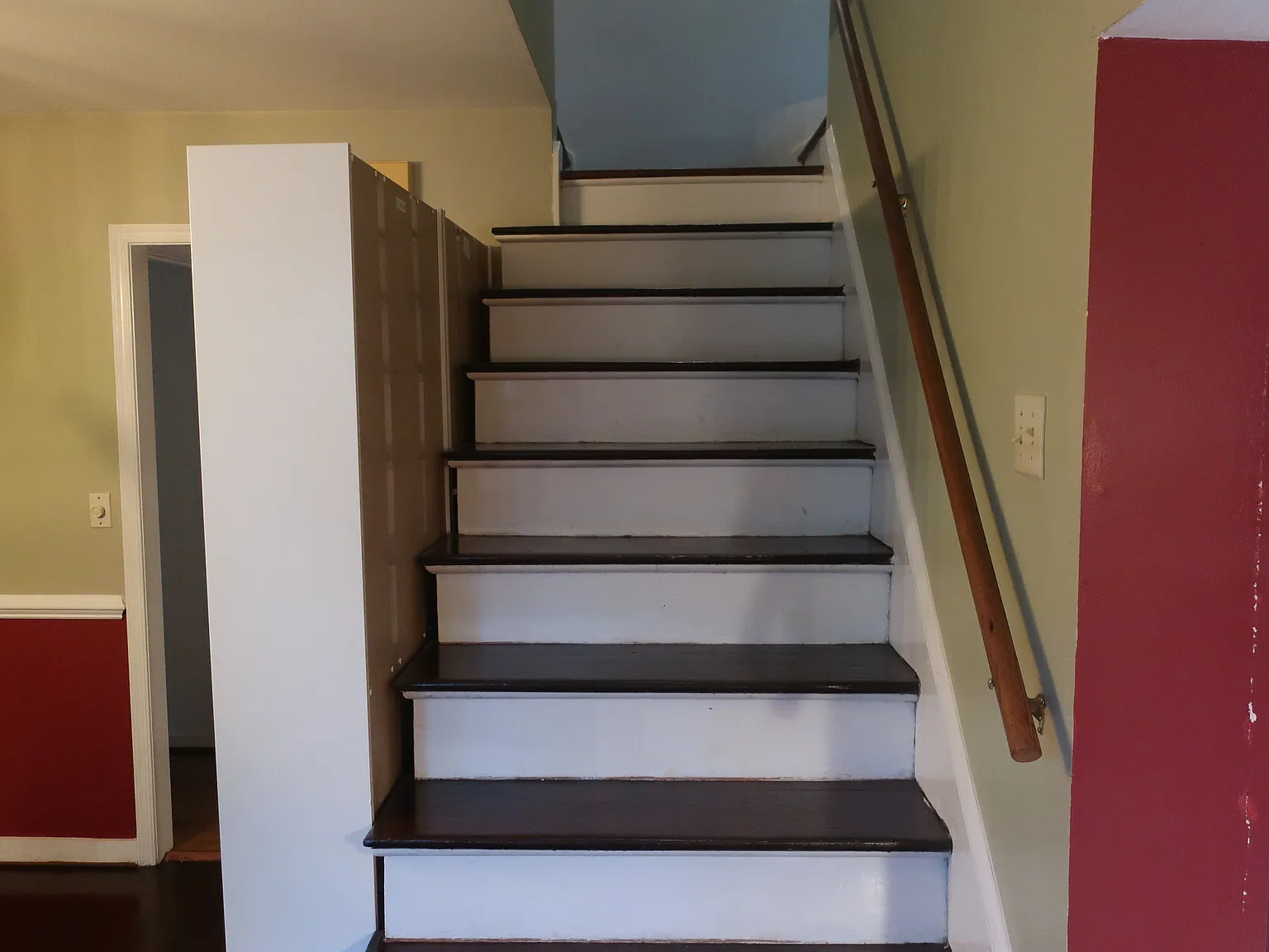 4 bed, 2400 sqft, $3,990 — Photo 3