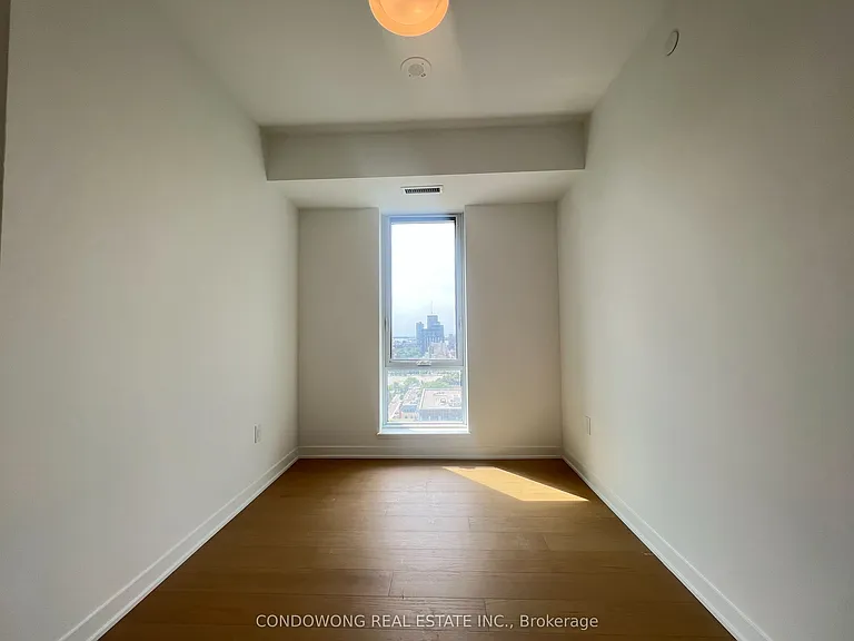 10 Oak St #1504 — Photo 7