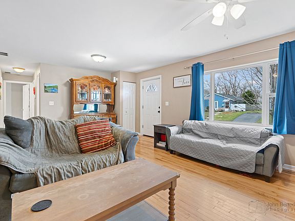 4th image of 2226 Tepee Ave