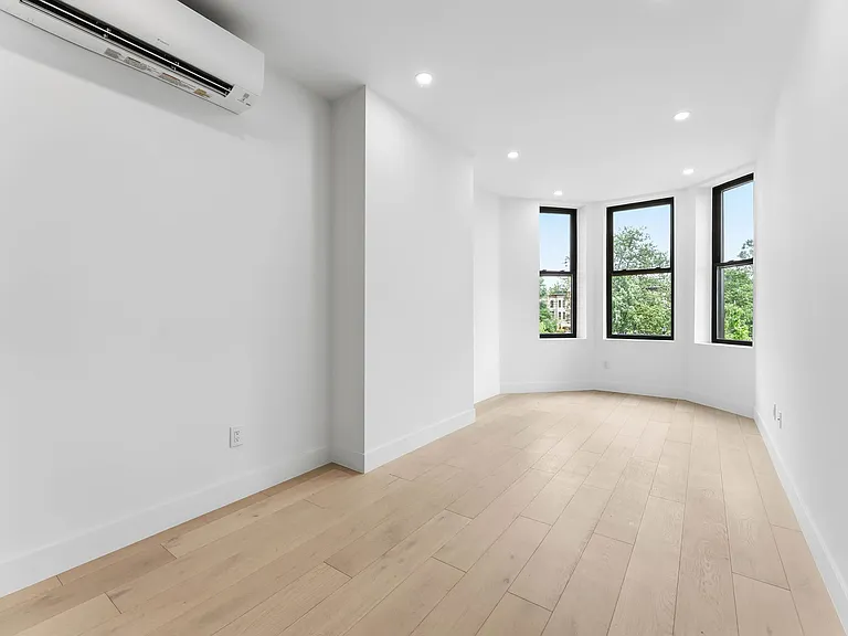 255 Weirfield St #3 — Photo 4