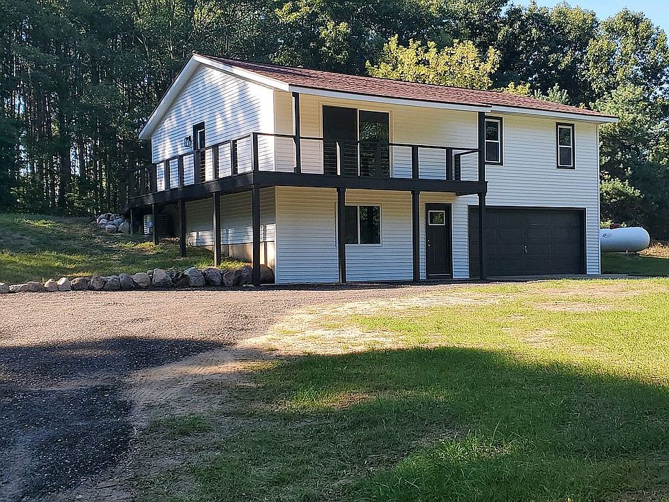 1st image of 615 Fallasburg Park Dr NE