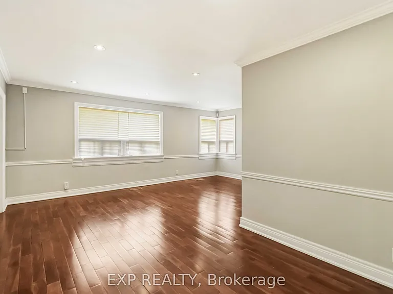 133 Cornelius Pkwy — Photo 5