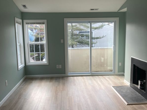 15 Clearwater Way #15