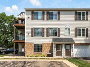 15548 Float Ln #104, Saint Paul, MN 55124