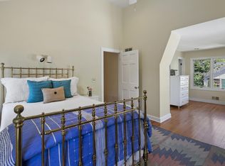 12 Doughty Ln, Fair Haven, NJ 07704