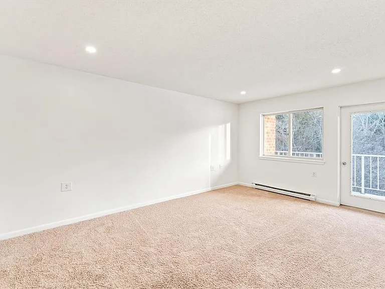 30 Argyle Ave #206 — Photo 20