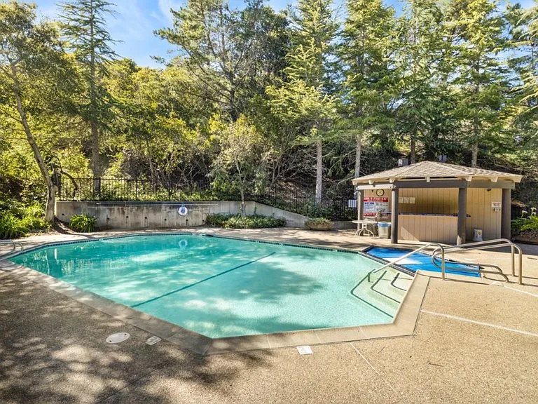 2345 Ticonderoga Dr — Photo 6