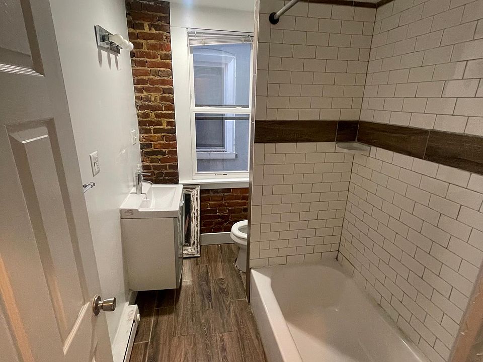 1st image of 5919 Chancellor St Floor 1