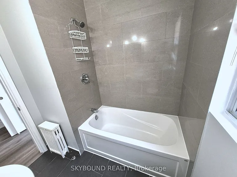 308 Lakeshore Rd W #3 — Photo 11
