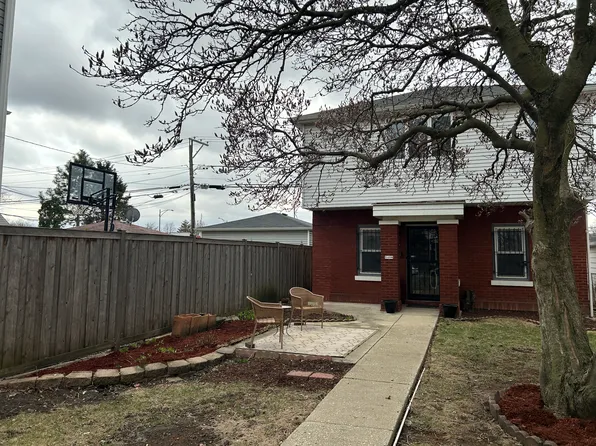 5406 N Lovejoy Ave, Chicago, IL 60630