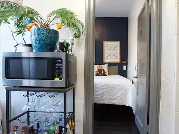 156 North Street image 1 of 19