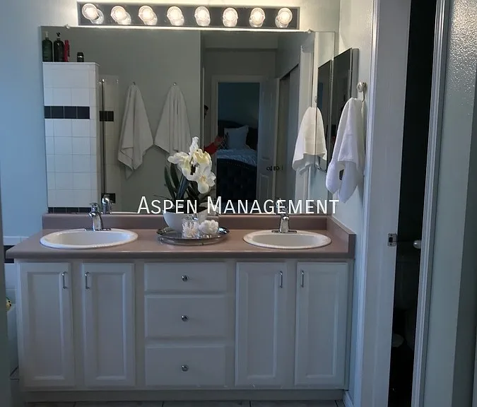 4941 Yates Ct — Photo 12