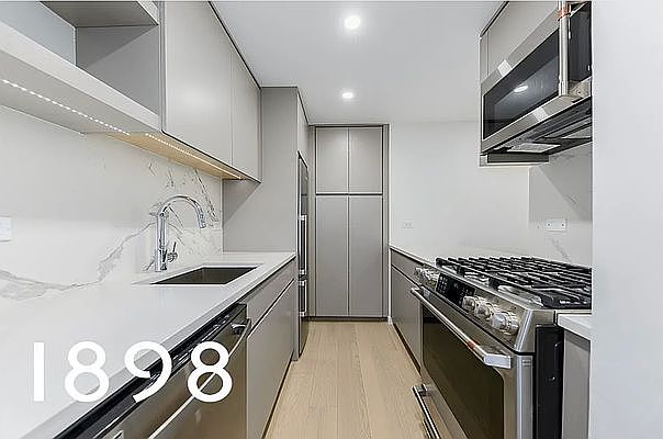 1st image of 561 Amsterdam Ave #7A