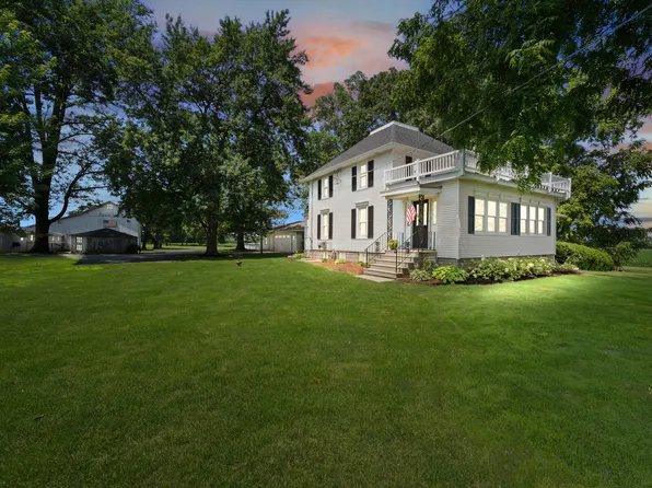 28367 Moose Range Rd, Sycamore, IL 60178