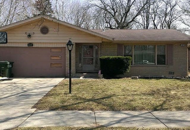 2nd image of 333 N Illinois Ave