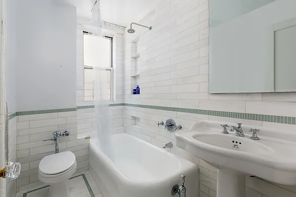 Rented by Compass | media 9