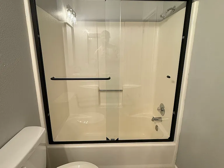 Upstairs common bathroom