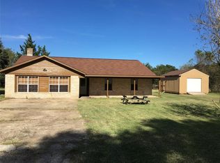 6346 Sawmill Rd, Needville, TX 77461