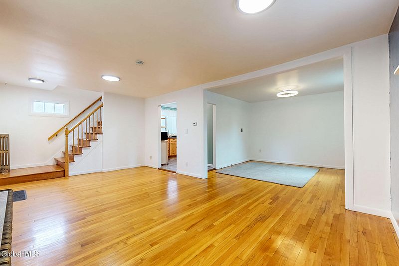 5th image of 142 Osborne Road