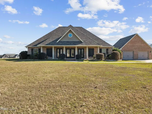 74 The Hills Dr, Carriere, MS 39426