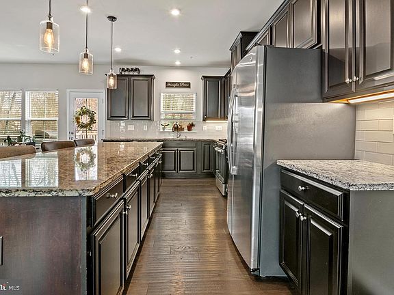 3rd image of 8249 Hickory Hollow Dr