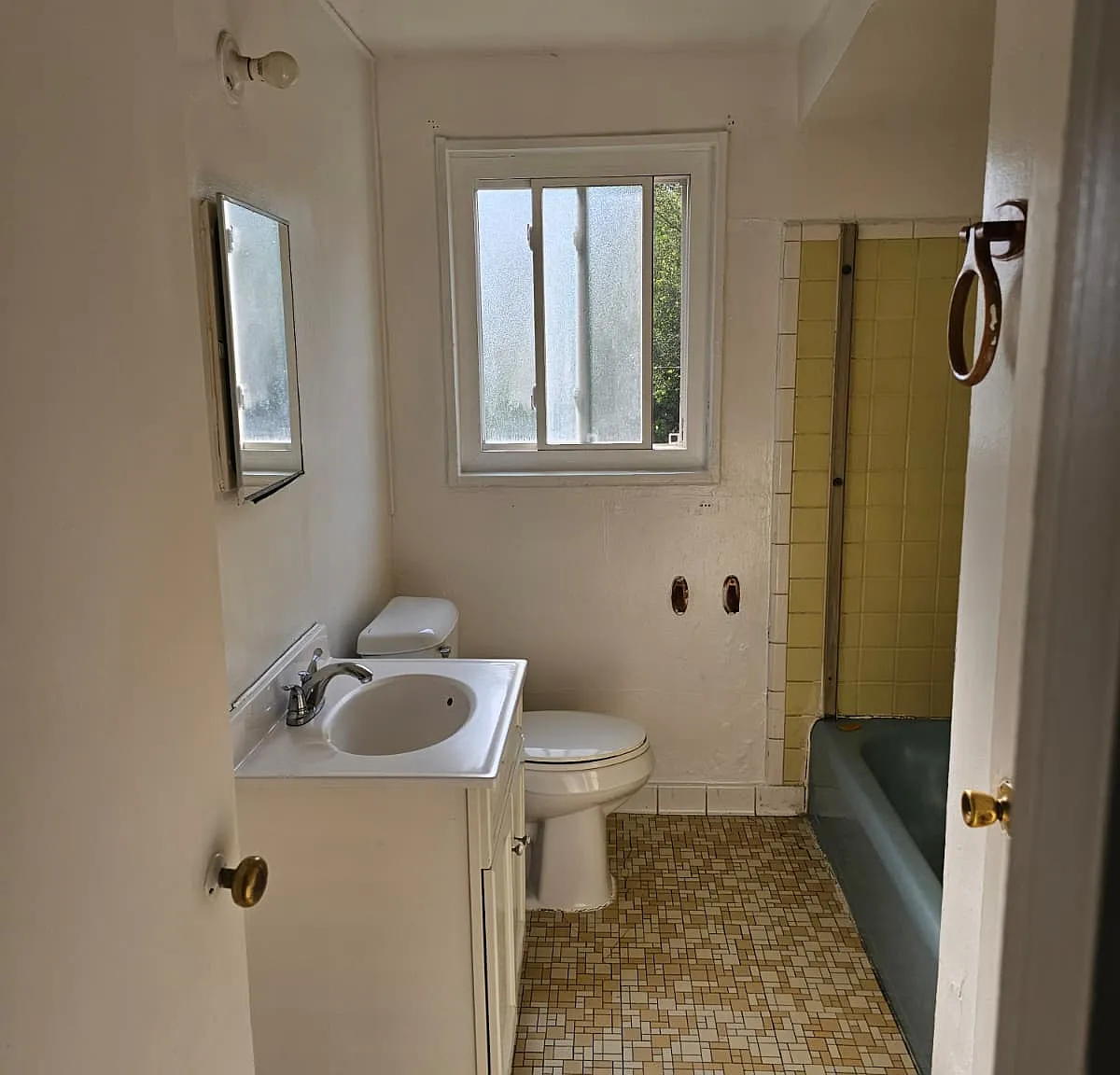 2 bed, 1066 sqft, $1,100 — Photo 1