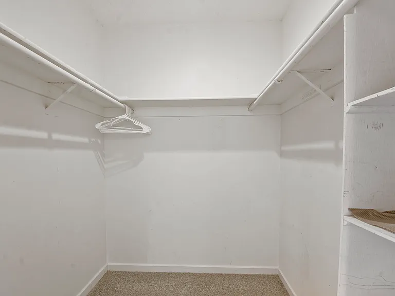 40 Club House Dr #207 — Photo 14